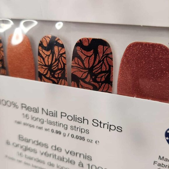 Retired Color Street Nail Set - Picture 3 of 3